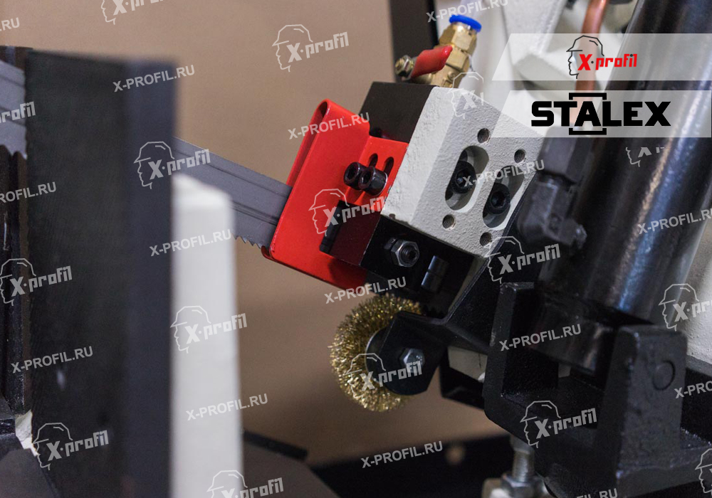 Изображение товара Ленточнопильный станок с гидроразгрузкой Stalex SBS-250G