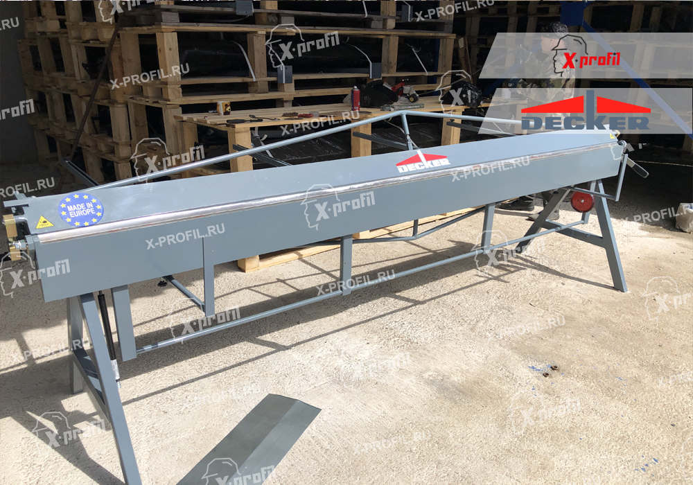Ручной листогиб Decker X6 3250 Ручной листогиб Decker X6 3250