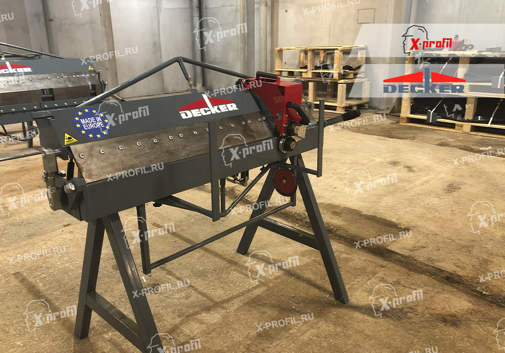 Сегментный листогиб Decker S 1500 Сегментный листогиб Decker S 1500