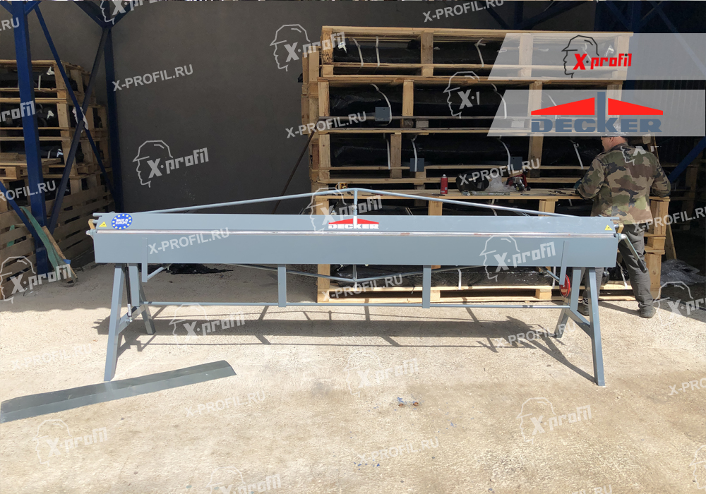 Изображение Ручной листогиб Decker X6 3250 Изображение Ручной листогиб Decker X6 3250