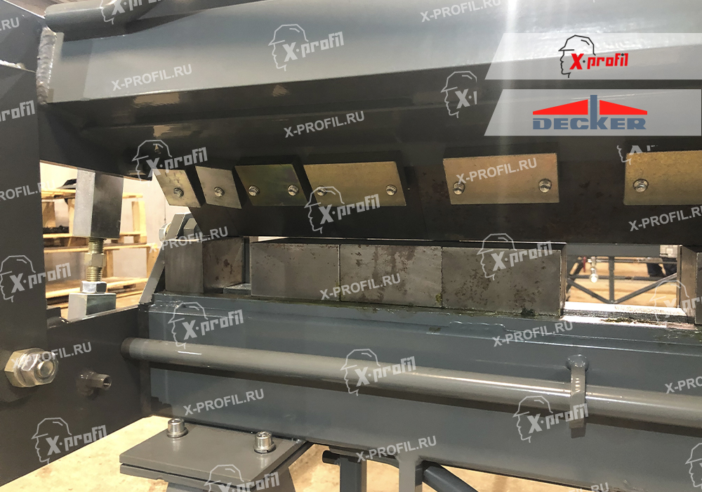 Изображение товара Сегментный листогиб Decker SDG 1250
